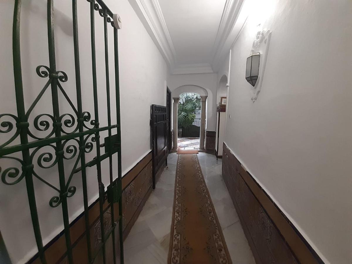 Piso En El Casco Antiguo Con Patio Privado Apartamento *