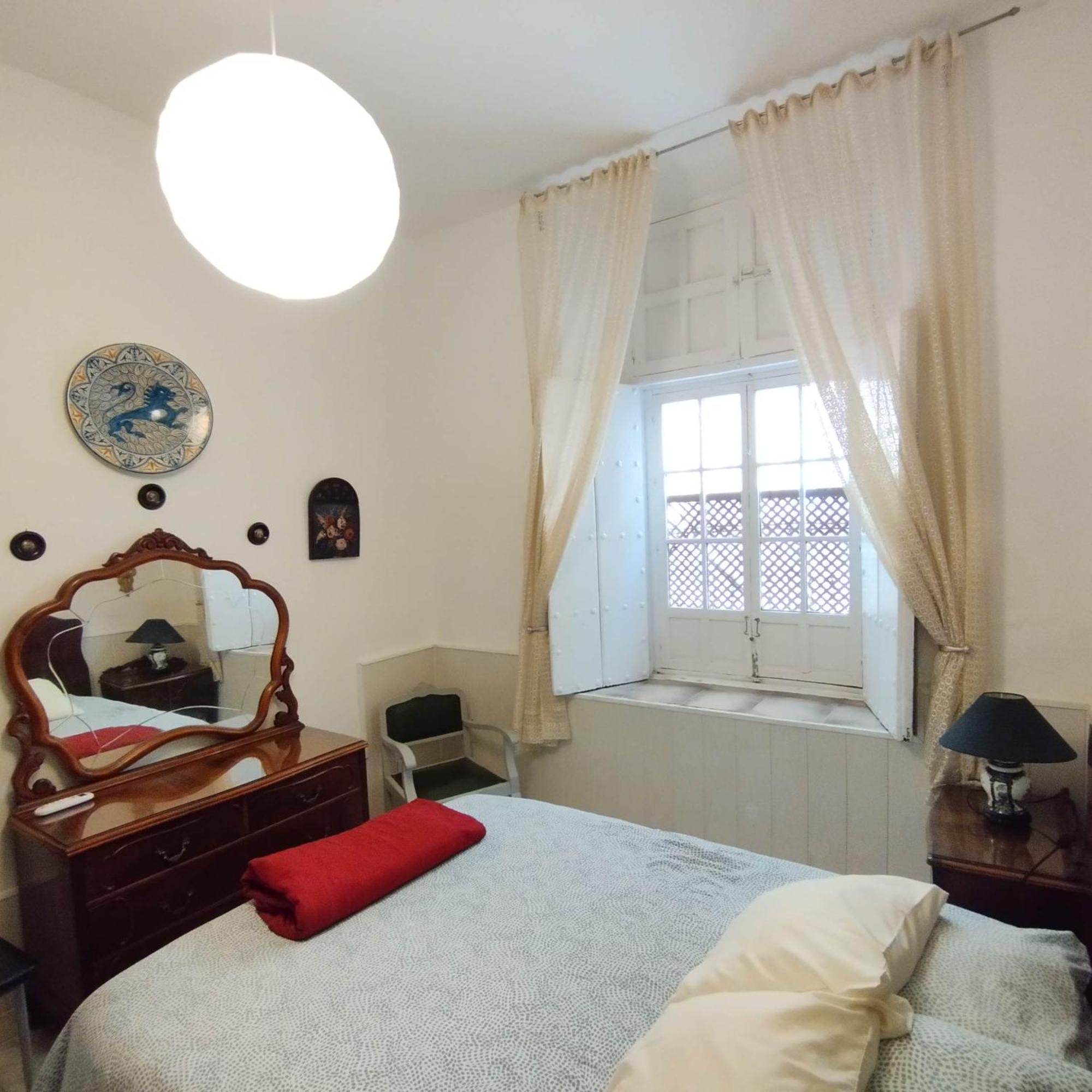 Piso En El Casco Antiguo Con Patio Privado Apartamento *